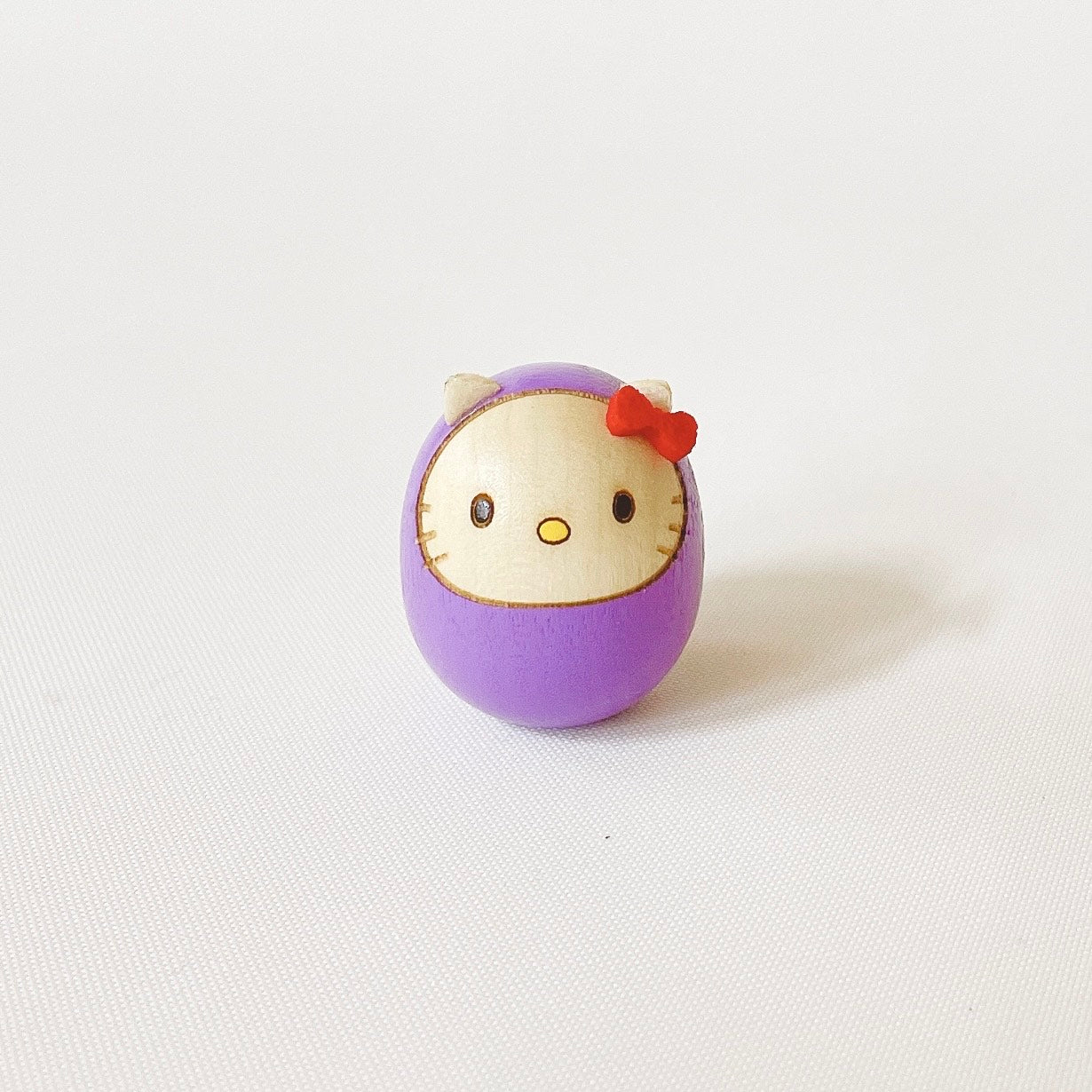 ハローキティ 豆ダルマ 紫
